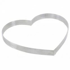 Meilleure affaire ???? Cercle perforé forme coeur ø 22 cm de L'école Valrhona par De Buyer ✨